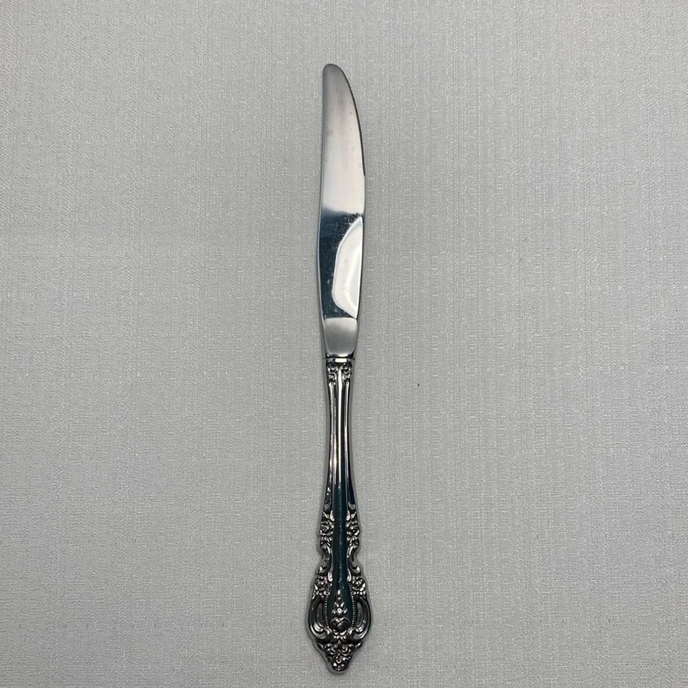 Oneida Community‎ BRAHMS Stainless Glossy Rose Flatware Knife